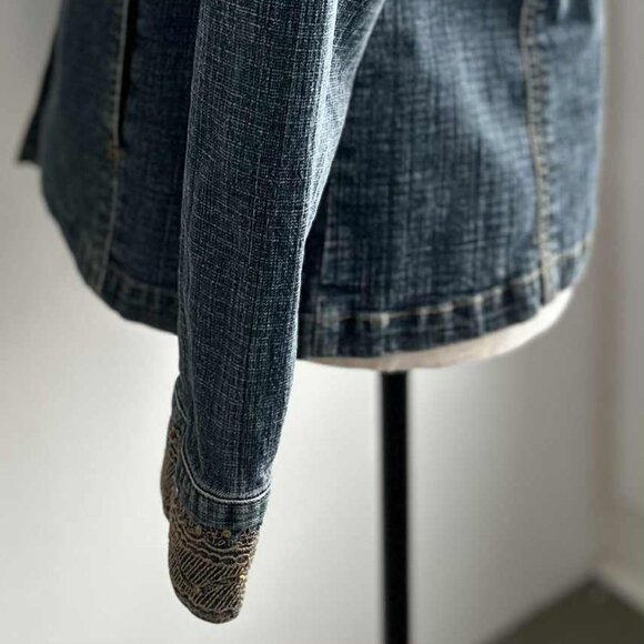 Simon Chang Indigo Embellished Luxe Denim Jacket with Gold Detailing – US 10 - Picture 6 of 13